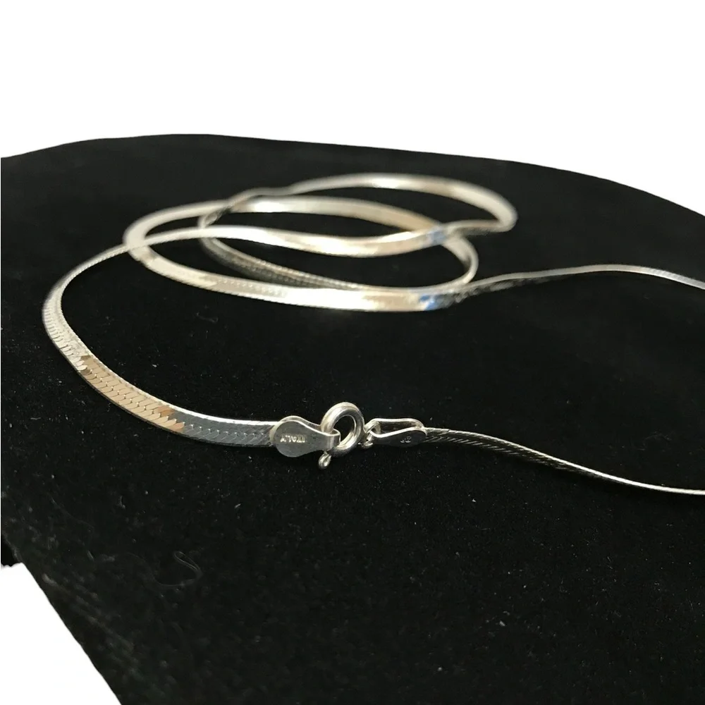 Sterling Silver .925 Vintage Herringbone Chain Made in Italy 26” - Picture 5 of 6